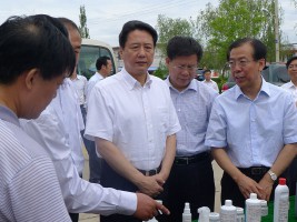 李小鵬省長(zhǎng)在古城